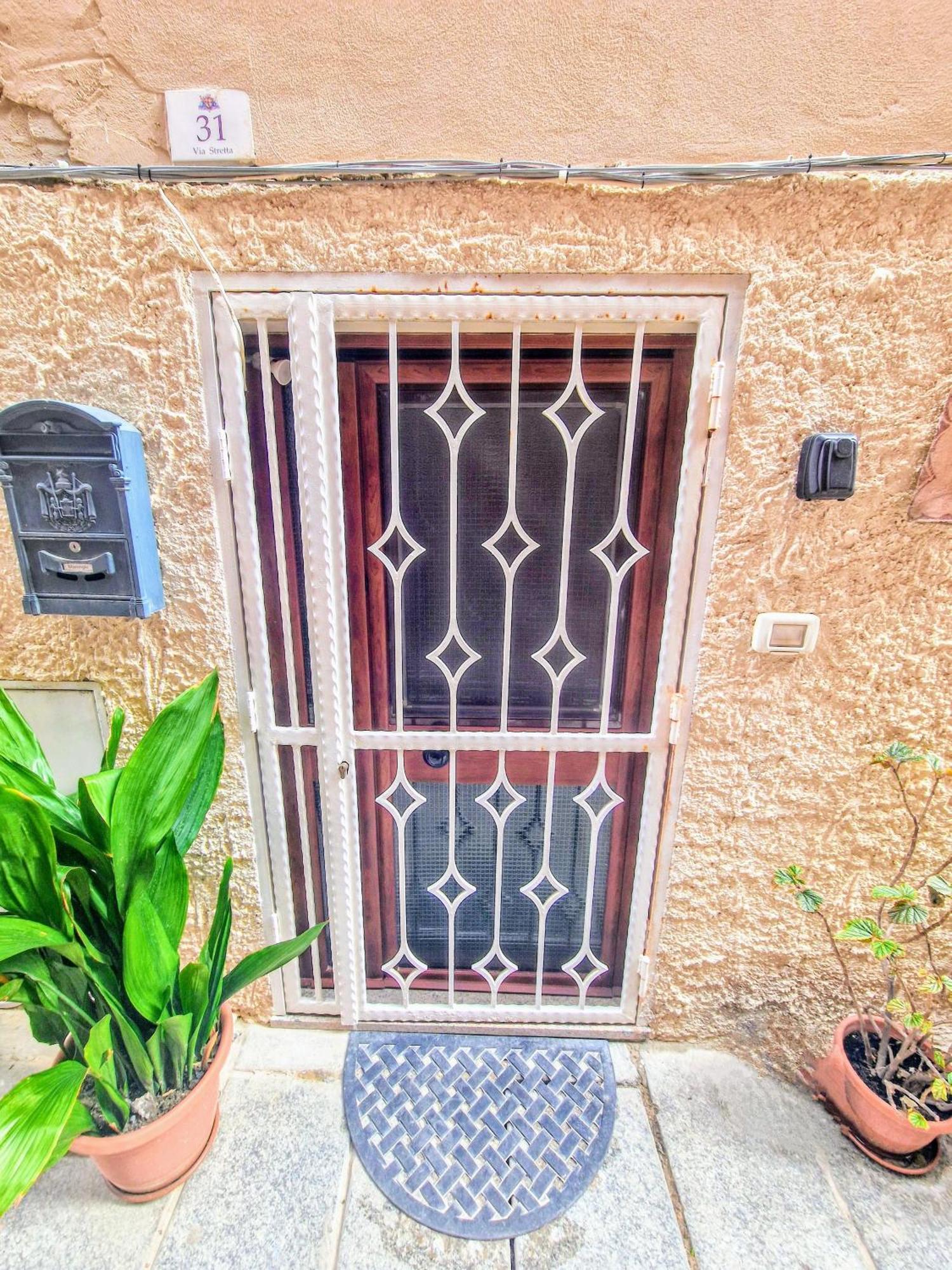 Casa Vacanza Castello Cagliari Exterior photo